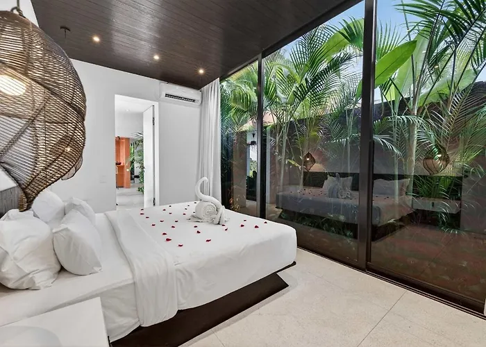 Celia 3br With Pool & Rice Field View