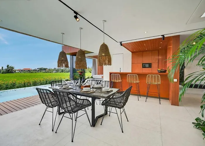 Celia 3br With Pool & Rice Field View * Ubud