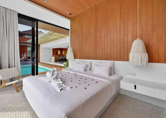 Villa Celia 3br With Pool & Rice Field View