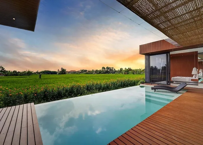 Celia 3br With Pool & Rice Field View Villa