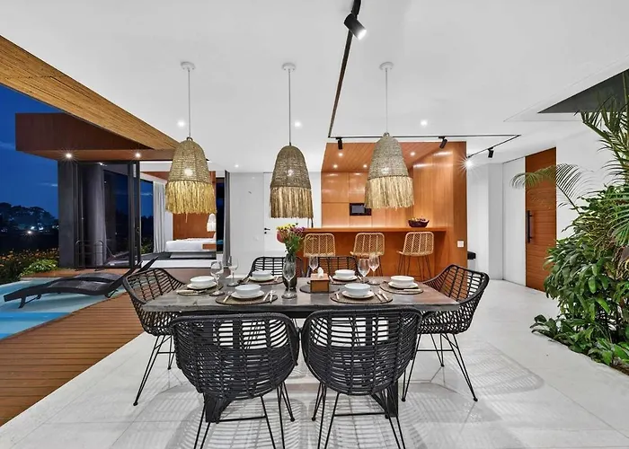 Celia 3br With Pool & Rice Field View Villa *