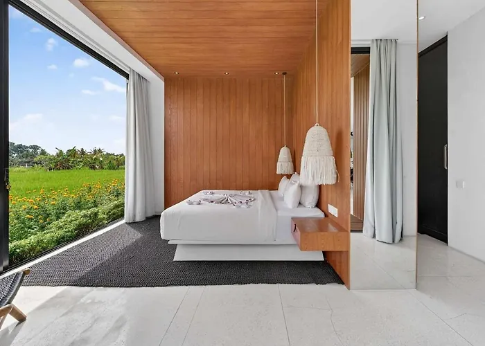 Villa Celia 3br With Pool & Rice Field View *